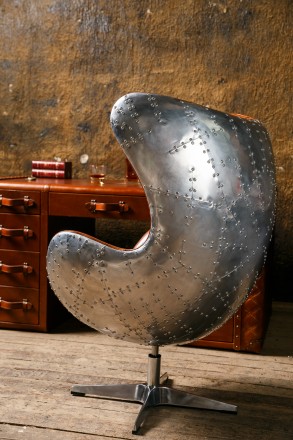 Дизайнерское кресло Aviator Egg chair (Эгг) алюминий, коричневая экокожа, дизайн. . фото 4