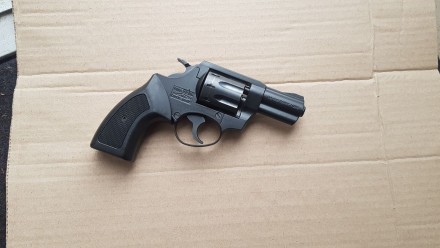 Продам револьвер Кора Брно 2,5" в суперовому стані
БЕЗ ЗАЗОРА МІЖ БАРАБАНО. . фото 8