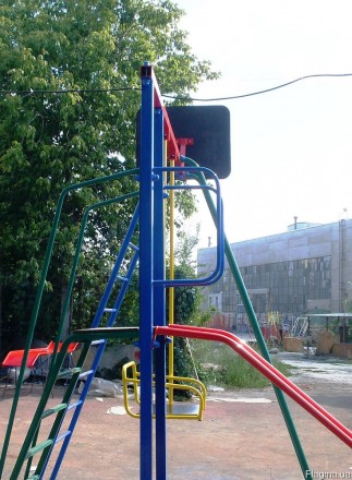 Спортивно-игровой комплекс с горкой и качелями для улицы. Для детей от 3-х лет.
. . фото 6