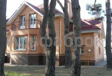 Продажа дома, двухэтажный дом 280 кв.м. Дом построен из красного кирпича (фото о. . фото 4