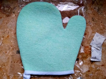 продаю новую в упаковке , мочалку-варежку ( 21х17 см ) от компании  Oriflame   х. . фото 4