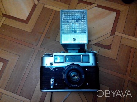 Продам фотоаппарат "ФЕД 4" с вспышкой "ФОТОН". В комплекте: . . фото 1