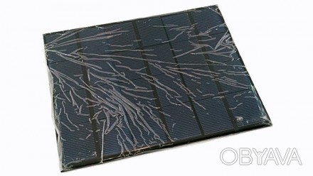 Солнечная панель используется для преобразования солнечной энергии в постоянный . . фото 1