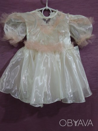 Детское платье нарядное
Нарядное детское платье на годик-2 годика. Ткань:кристал. . фото 1