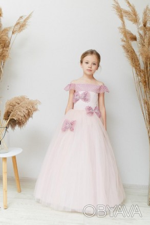 Нарядное детское платье 
Детское платье в пудровом цвете на корсете украшенное б. . фото 1
