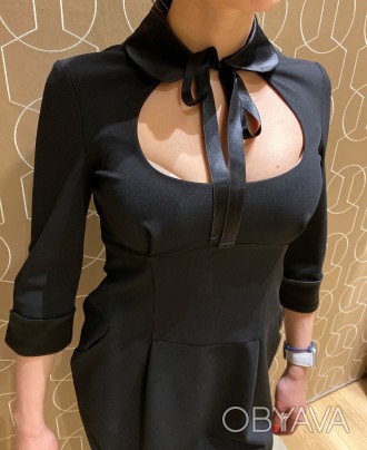 Новое с бирками шикарное черное платье с атласным воротничком.
Указан размер Л,. . фото 1