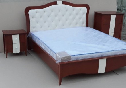 Цена указана за деревянную кровать София с двумя прикроватными тумбами на главно. . фото 3