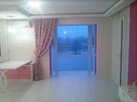 Потрясающая 3 комнатная квартира в кирпичном доме на Артема напротив торгового ц. Киевский. фото 5