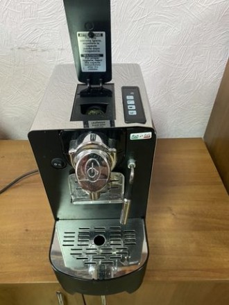 Продаю кофеварку итальянского производства Lavazza Office Plus VAP. Кофеварка ра. . фото 5
