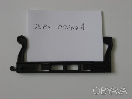 Оригінал.Крючок дверки для мікрохвильової пічки Samsung DE64-00264A.

Підходит. . фото 1