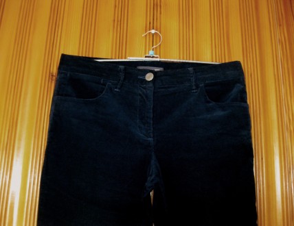 Предлагаю две пары женских вельветовых брюк фирмы M&S недорого.

1. Мелкий. . фото 2