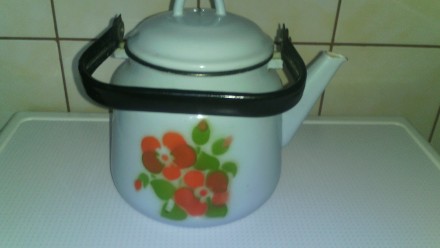 Эмалированный чайник СССР  - 3 литра.  Винтаж .Для подогрева воды на даче и огор. . фото 3