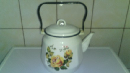 Эмалированный чайник СССР  - 3 литра.  Винтаж .Для подогрева воды на даче и огор. . фото 7