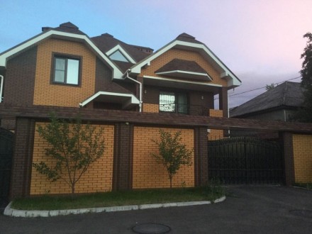 Продаётся дом 380 м.кв 2013 года постройки, Район  Атриума) по ул Арктической. Д. Жовтневый. фото 3