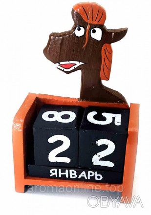 Настольный календарь с русскими буквами из дерева в форме "Коня Юлия(из мультфил. . фото 1