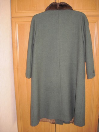 Пальто жіноче зимове (шерсть 100%) б.у., розм 50-54, колір зеленуватий, комір но. . фото 3