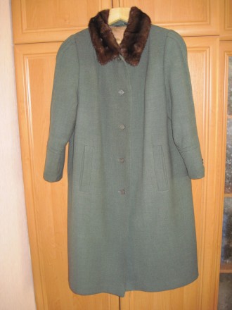 Пальто жіноче зимове (шерсть 100%) б.у., розм 50-54, колір зеленуватий, комір но. . фото 2