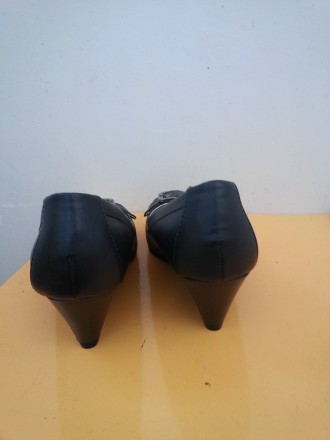 Продам новые туфли из качественной искусственной кожи, очень удобные  Каблук-тан. . фото 4
