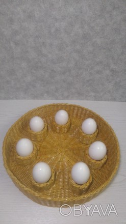 Пасхальный поднос для яиц.
Сплетен из бумажной лозы. Покрыт грунтовкой, двойным. . фото 1