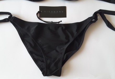 Мегастильный купальник чёрного цвета от всемирноизвестного бренда Richmond , 46 . . фото 3