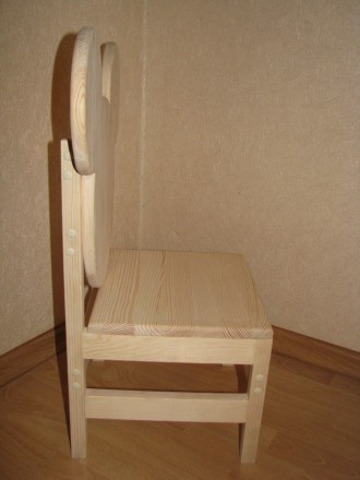 Стульчик для маленького ребенка. Высота от пола до сидения 24 см. Общая высота 4. . фото 4
