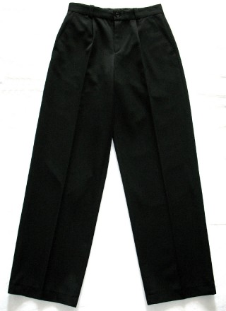 Продам школьные чёрные брюки для мальчика.
Рост - 170 см, размер - 44.
Длина п. . фото 4