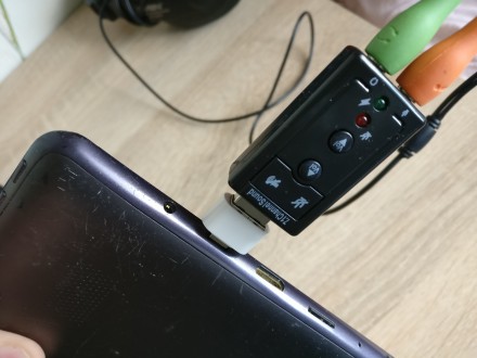 Продаётся новая, USB внешняя звуковая карта с кнопками управления. Незаменимая в. . фото 3