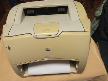 Принтер лазерный HP Laser Jet 1300 БУ с заправленным картриджем. Київ. фото 1 Принтер лазерный HP Laser Jet 1300 БУ с заправленным картриджем. Київ. фото 1