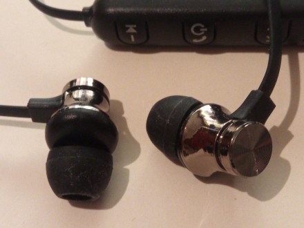 Ці не дорогі -OLAF-і Спортивні  Провідні магнітні Bluetooth навушники з мікрофон. . фото 3