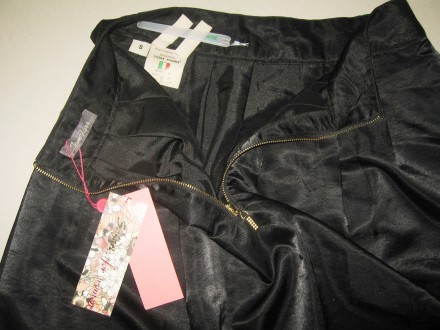 Необычная кокетливая юбочка классного дизайна Tom Farr из плотной атласной ткани. . фото 8