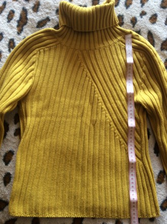 Подростковый тёплый свитер для девочки.
Яркого насыщенного жёлто-горчичного цве. . фото 3