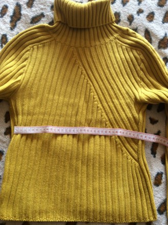 Подростковый тёплый свитер для девочки.
Яркого насыщенного жёлто-горчичного цве. . фото 4