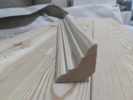 Производим Плинтус деревянный:
- Цельный;
- Сорт Экстра - без сучков, абсолютн. . фото 8