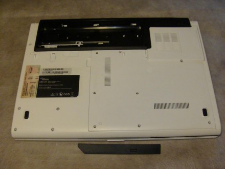 Продам корпус в сборе для Fujitsu Amilo Pa 3515
Состояние как новый,тачпад/usb/. . фото 3