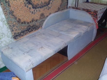 Раскладной диван -малютка, в собранном виде 1,2 в раскладном 1,8м был в пользова. . фото 4