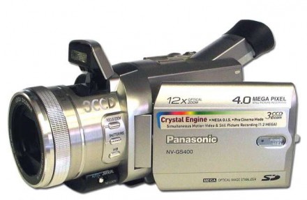 Продам полупрофессиональную цифровую видеокамеру Panasonic NV-GS400GC-S в отличн. . фото 2