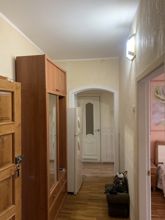 Продам отличную двухкомнатную квартиру сталинку в самом центре Бердянска на прим. Центр. фото 9