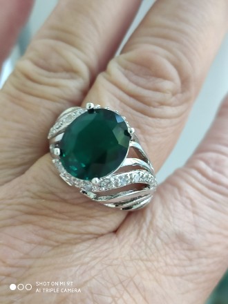Очень интересное кольцо перстень с крупным Изумрудом(фианитом),красивого именно . . фото 9