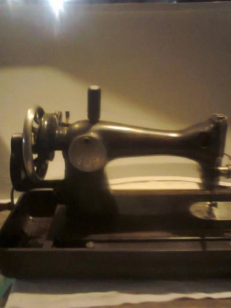 машинка швейная Подольская полностью восстановлена Подобраны иголки нитки соотве. . фото 3