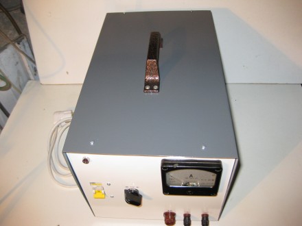 Пуско-зарядное устройство 12В 30А 200А 
Мощное зарядно-пусковое устройство пред. . фото 3