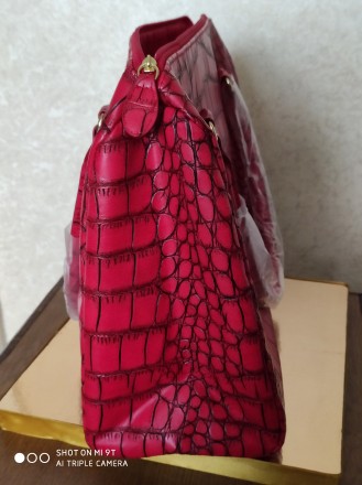 Продается новая в отличном состоянии женская сумка HAND BAG «BELIEVE&raquo. . фото 4