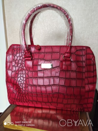 Продается новая в отличном состоянии женская сумка HAND BAG «BELIEVE&raquo. . фото 1